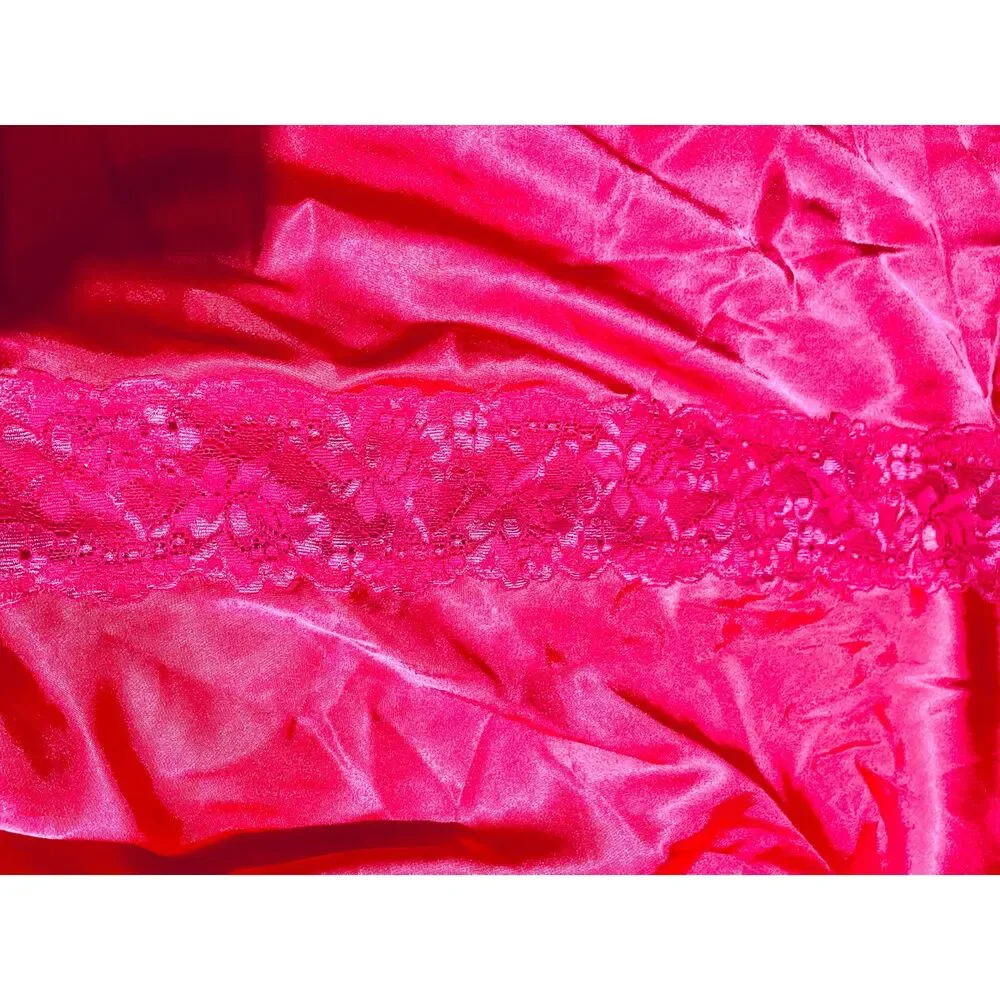 Morgan Taylor nightgown pink lace satin comfy romantic chemises women's M